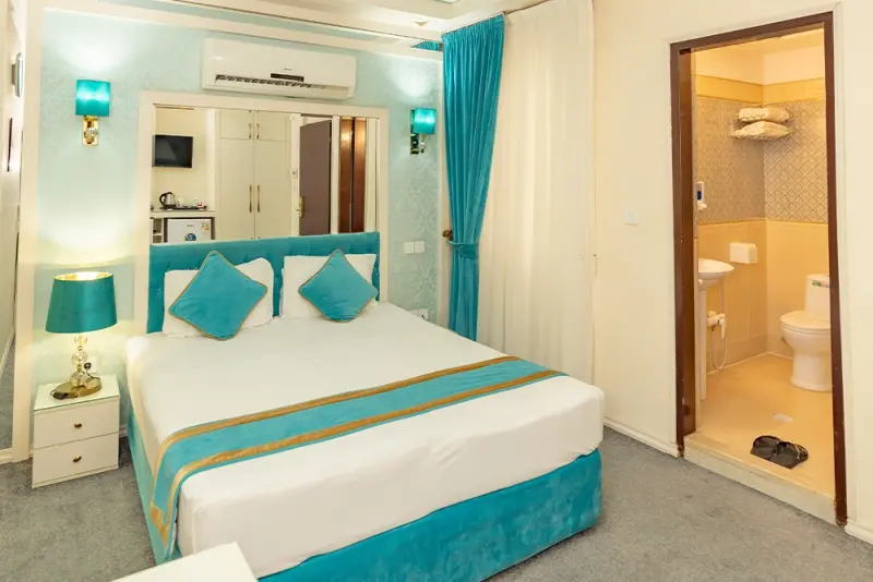 اتاق دوتخته هتل صدرا مشهد